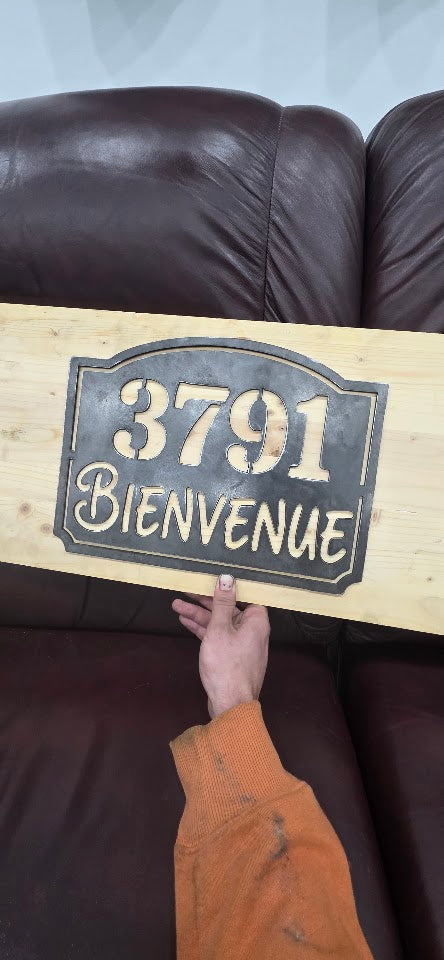 Plaque d'adresse personnalisée – numéro et « Bienvenue »